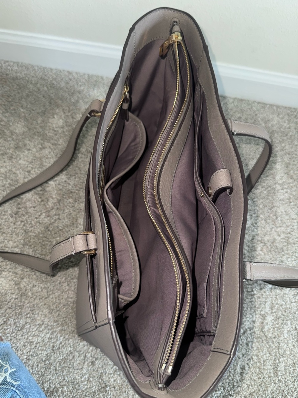 Tory Burch Pebbled Leather Tote in Taupe with Removable Strap - Picture 2 of 5